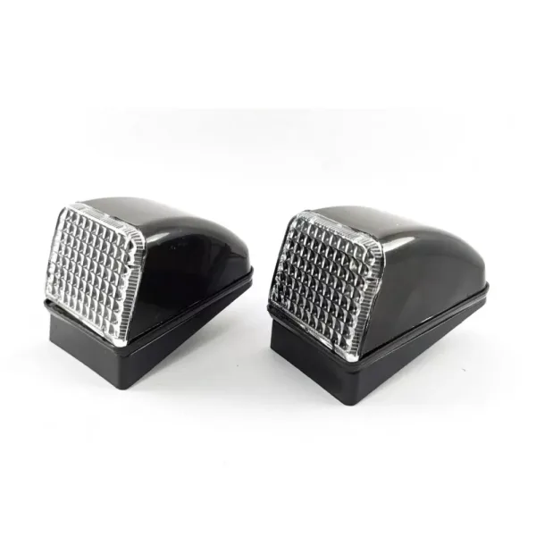 2 pcs White Front Roof Marker Lights 18 SMD LED Lamps for Volvo FL FH FH12