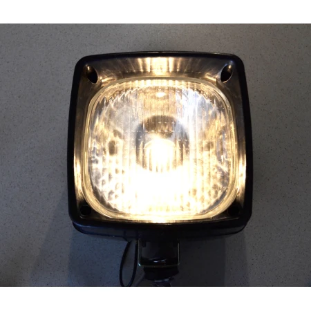 Set Of 2 pcs Bull Bar Spot Lights With Halogen Bulbs. 12V–24V Compatible, Flood Beam Pattern, Easy Mount With Bracket.