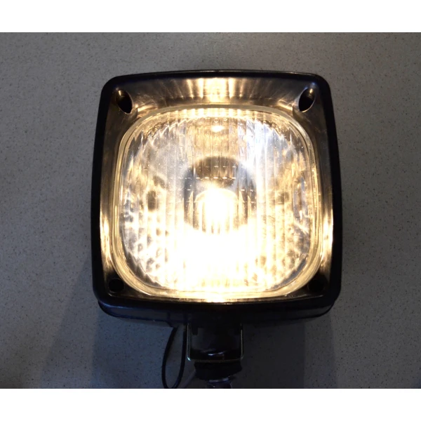 Set Of 2 pcs Bull Bar Spot Lights With Halogen Bulbs. 12V–24V Compatible, Flood Beam Pattern, Easy Mount With Bracket.