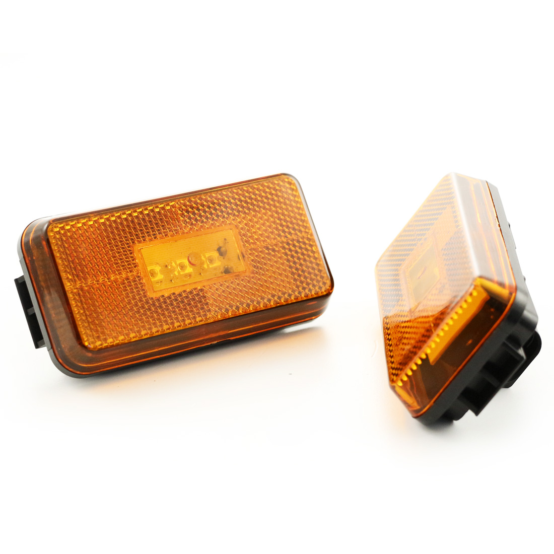 24v-side-marker-lights-for-scania-p-g-r-t-1 High Quality 2pcs Amber Side Marker Lights Lamp 3 LEDs for SCANIA P-G-R-T Series. E-Marked, 24V. OEM replace: 1737413. FREE UK delivery!