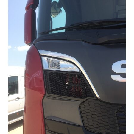 Air Vent Grille Trim for Scania S/R/G Series (2016+) – 2pc Mirror Polished Stainless Steel Garnish