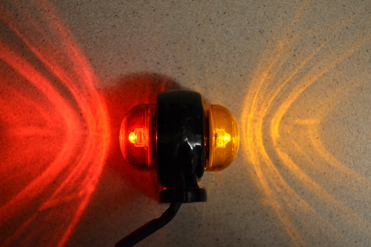 2 x 24V LED Red Orange Side Marker Lights Lamps for Truck Volvo Scania Renault