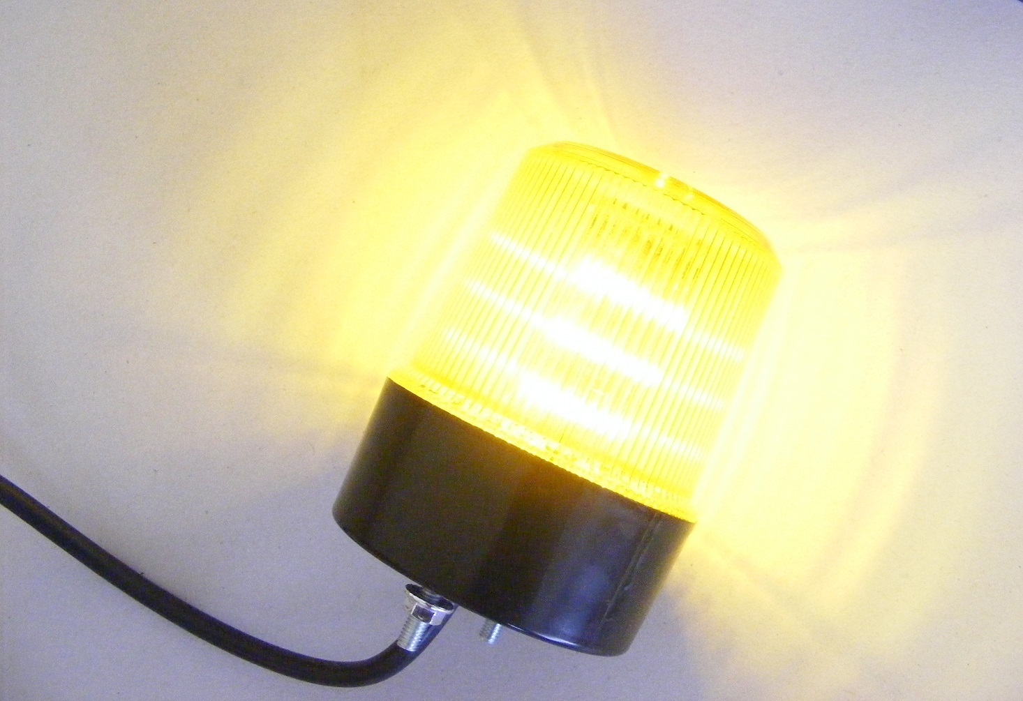 LED Warning Beacon 12V/24V – Amber Flashing & Rotating Emergency Light (Bolt Mount)