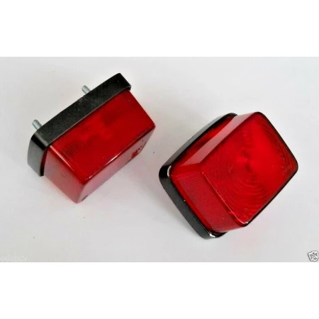 2x Red Rear Side Marker Trailer Lights Lamp 12/24V Car Truck Van Bus Camper Fog