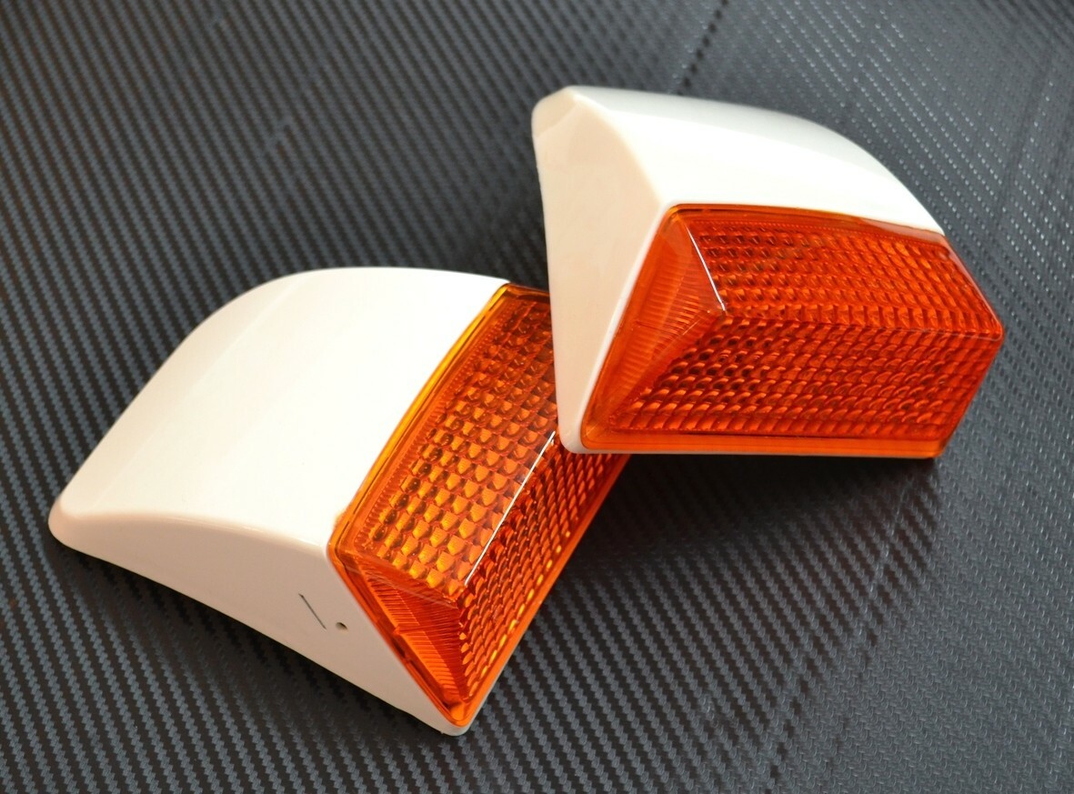 2x Indicator Lights Lamps for VOLVO FH II - FM II 2006 E4 Left & Right Side