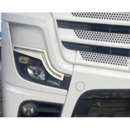 Headlight Eyebrow Decoration for Mercedes Actros MP4 / MP5 Trucks – Set of 2 ABS Plastic Eyelids (L+R)