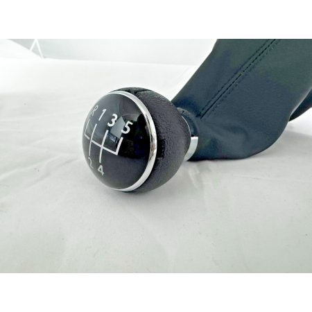Eco Leather Gear Knob + Gaiter, 5-Speed + R – VW Touran & Caddy (2003–2011)